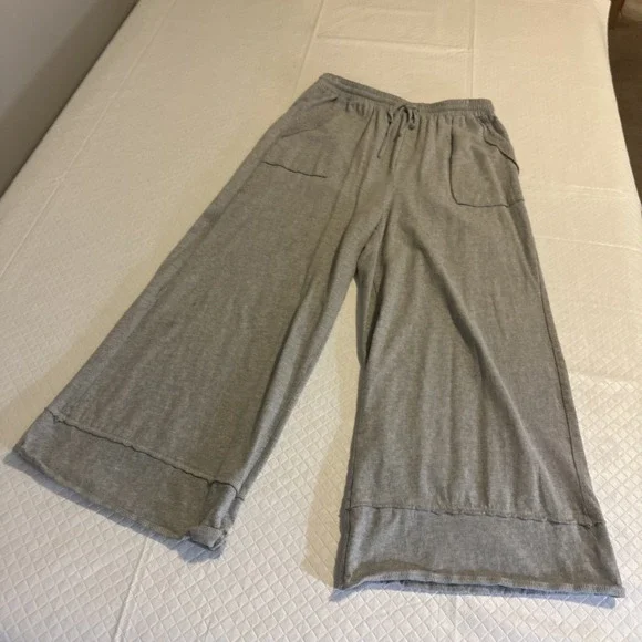 Hayden Los Angeles cropped wide-leg drawstring Gray pants casual soft Beachy - Picture 1 of 11